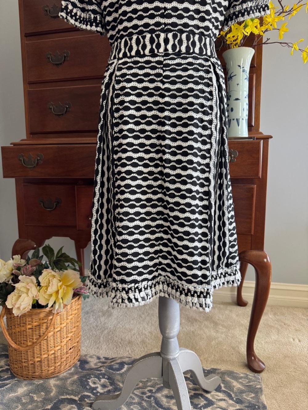 Tory Burch Paulina Lacey Dotted
Dress New Size 8 - Picture 8 of 14